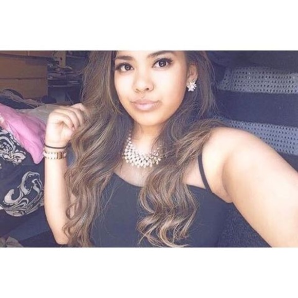 Meet your Posher, Cassandra - Picture 1 of 1